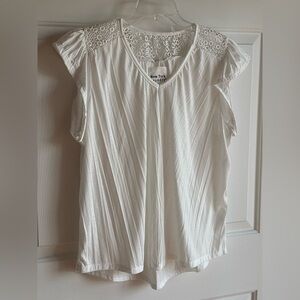 Women’s Size Large White with Lace Top New York Laundry